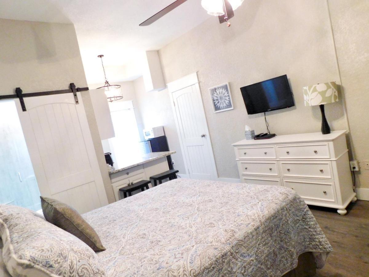Budget Friendly Condo Within Walking Distance To The Beach! Gulf Shores Exterior foto